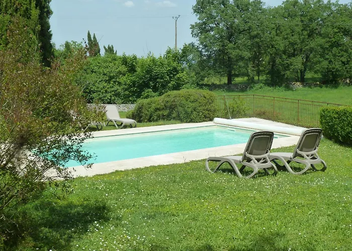 Maison Independante Avec Piscine Privee Proche Vallee Dordogne De Samedi A Samedi Loubressac