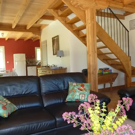 펜션 Maison Independante Avec Piscine Privee Proche Vallee Dordogne De Samedi A Samedi 루브레삭